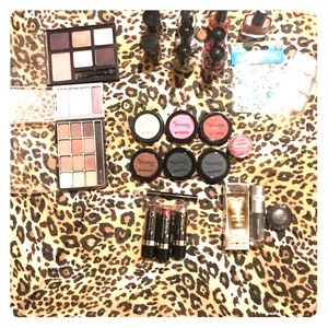 🔥💄Makeup bundle!